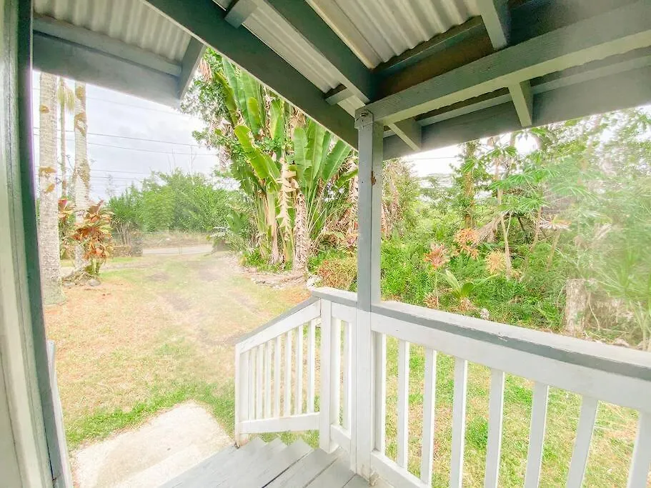 Monstera Bungalow, Spacious, King Bed, Big Kitchen 키아우